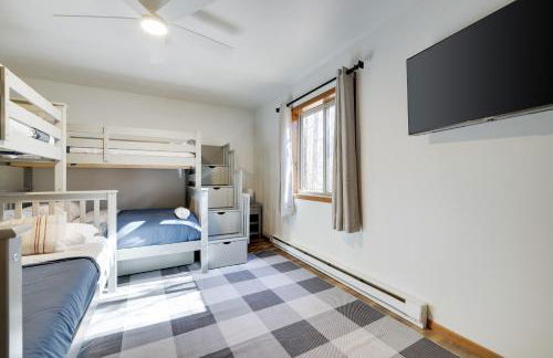 Serene Escape at Big Bass Lake & Pool Access - Foto 28