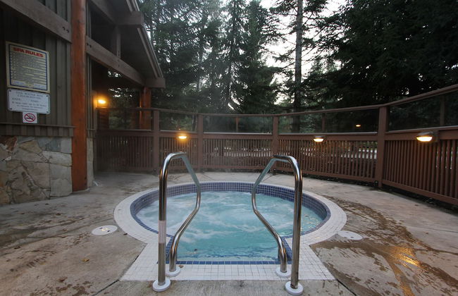 Symphony Condos by Whistler Retreats - Photo 34