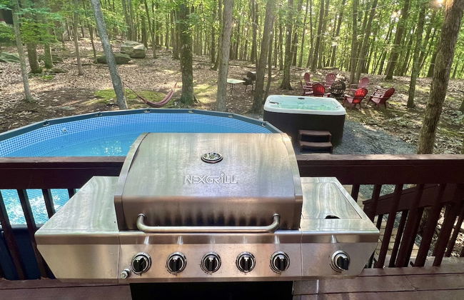 4BD Family Cottage in Pocono Forest W Private Pool & Hot-tub by RedAwning - Foto 31