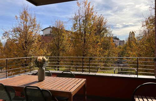 Parkview House - Carozzi Apartments - Photo 1