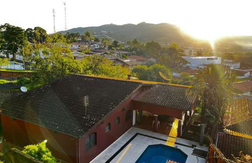 Cantinho da Vó Lena Casa Familiar com 4 Suítes, Piscina e Lazer em Lindóia - Foto 44