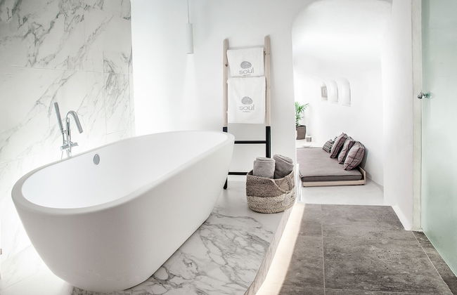 Santorini Soul Villas - Photo 38