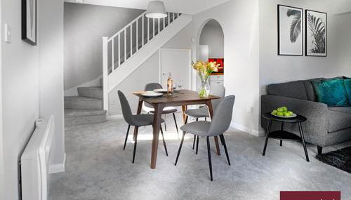 Wokingham - 2 Bed Stylish House, Central - Parking - Foto 3, Other