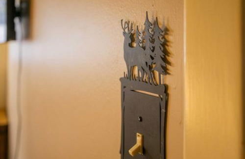 Furnished Deck and Fire Pit Happy Jack Cabin - Foto 9