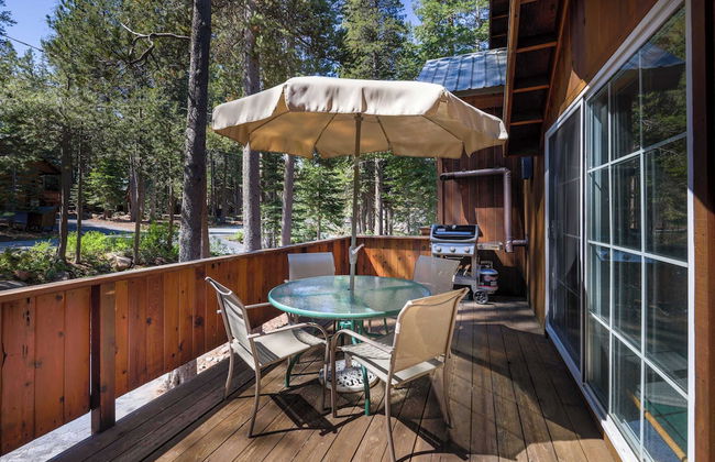 Paradise Pines 3BR Secluded Cabin Minutes in Tahoe Donner! - Foto 30