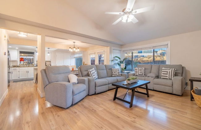 Modern 3-bedroom Escape in Northwest Reno - Photo 2