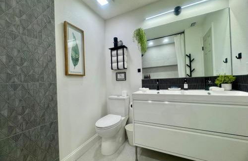 Tropical escape Pool Garden & Patio Near Tampa - Foto 28