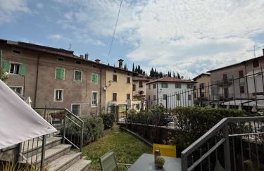 Casa La Pief 1 Giallo by Gardadomusmea - Photo 32