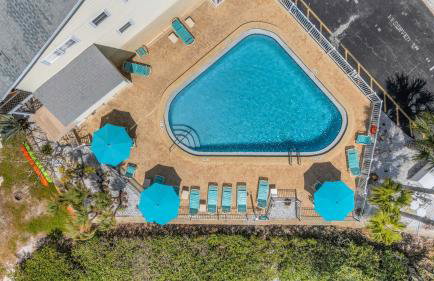 Oceanview - Heated Pool - Game Room - Steps to Beach - Sleeps 8 - Foto 14