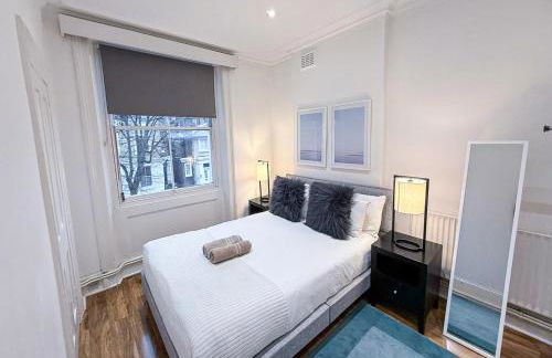 Stylish 2-Bedroom Apartment in Maida Vale near Little Venice & Paddington by NourNest Apartments - Foto 13