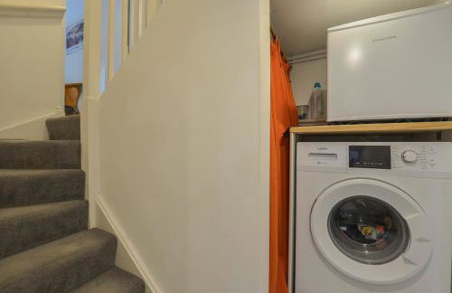 Virginia Cottage - Photo 9