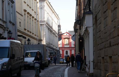 Ermine Suites - Photo 42