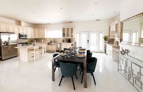 Luxury Oasis in Central Valley w Pool & Spa Topeka - Foto 38