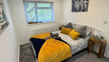 Stylish Charming London Flat Ruislip -Free Parking - Foto 1