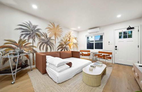 Explore North Park Chic 2br with Fire Pit Sleeps 6 - Foto 12