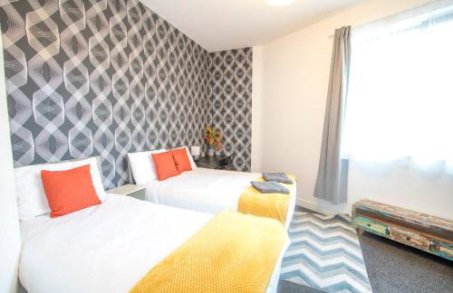 Ideal for groups - Lovely 2 Bedroom Apartment - Free Parking, Transit links, Close to Stadiums - Foto 8