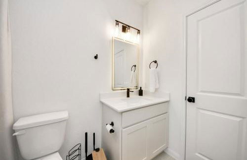 Houston Townhome NRG, Med Center, Downtown, Free Parking - Photo 22