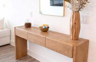 Ember Skyline Suite - Photo 4