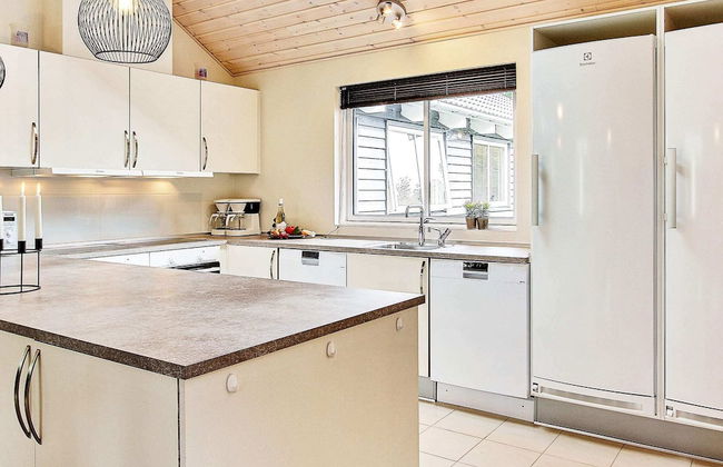 18 Person Holiday Home in Hojby - Photo 14