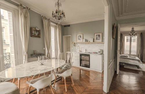 AC 3bds Apt with arc de triomphe view & terrace - Photo 32