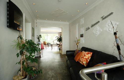 Villa Dragona Dufti-Kuss Gästehaus im Herzen von Rees - Photo 10