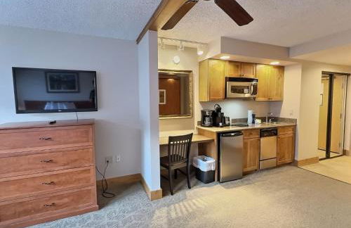 Studio Perfect Location 320 with Pool and Hot Tub - Foto 7