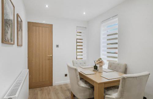 Milton Keynes 3BR, Stylish Home, Sleeps 5, Families Stays, Parking , Fast WiFi - Foto 13