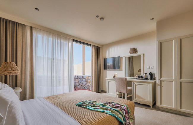 Mila Sissi Bay Hotel - Photo 25