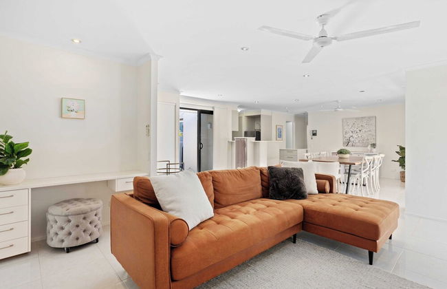 Relax at Riviera - Photo 7