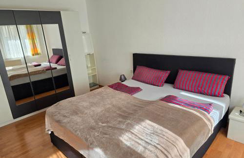 2 x Apartments bei Augsburger Platz 1x Nr 5 - Studio Apartment mit Balkon und Parkplatz und 1 x Nr5-B - 2 ZW ohne Balkon und Parkplatz - Foto 54