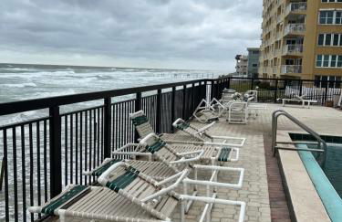 Coastal Condo on the beach at Ocean Trillium #501 - Foto 31