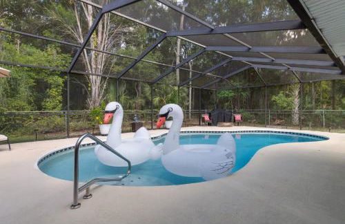 Minutes to boat ramps and beach and private pool! - Foto 32