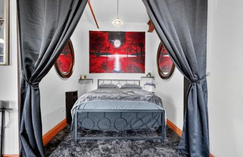 Beautiful 'Rose Themed' Loft Near Downtown Detroit apts - Foto 5