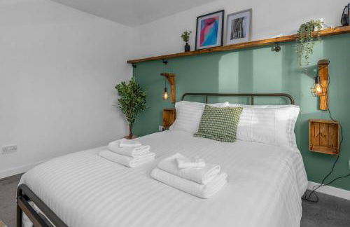 Free Parking - Central - Sleeps 6 - 2 Bedrooms - Foto 25