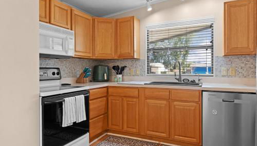 Porch, Lanai, Pet-Friendly & Golf Paths - Foto 5