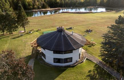 Stunning Cabin Getaway Perfect for Large Groups Situated in Boyne Falls, Michigan - Photo 26