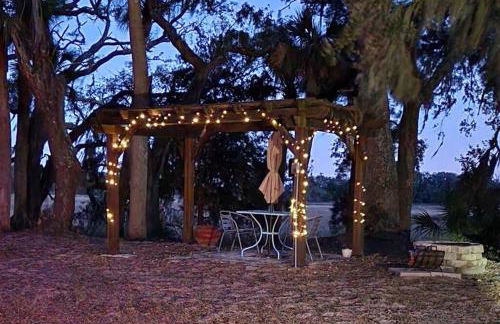 Secluded Tiny House by the Marsh with Hunting Island Beach Pass - Foto 14