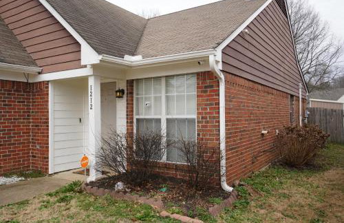 Modern and Cozy 3BR Memphis with Jetted Tub - Foto 56