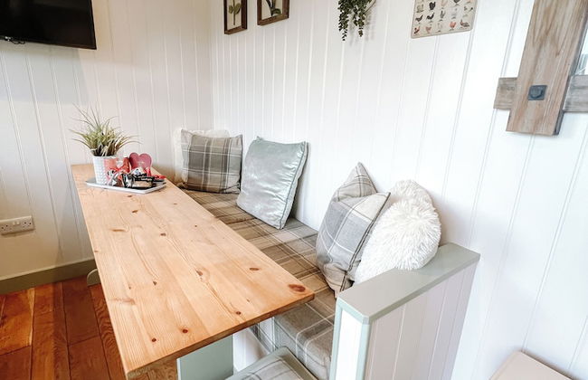 Erw Glas Glamping and Camping - Photo 62