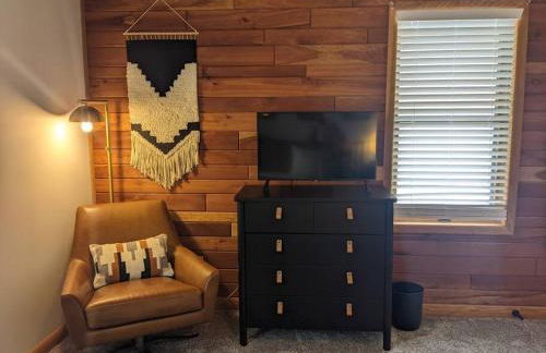 Base Camp - Photo 17