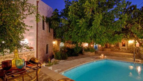 Eleni's Stately Home, picturesque location, By ThinkVilla - Foto 2