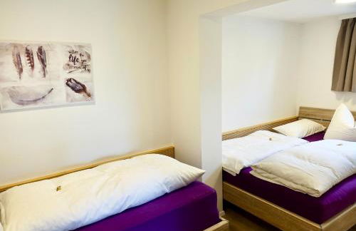 Ferienwohnung #4 mit Terrasse in zentraler dennoch ruhiger Lage - Stadtbus vor der Tür! - Foto 11