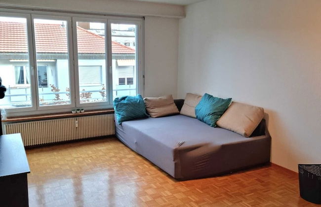 Entire Flat Close to Airport, Train, Center for 7 - Foto 4