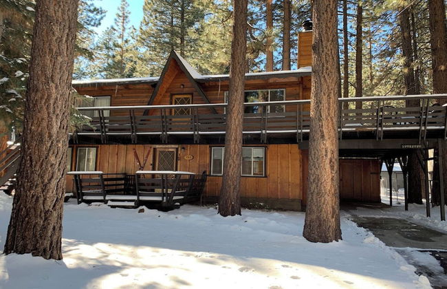 Gallagher's West - Pine surrounded deck and barbecue! Bumper Pool and Wet bar! Darts! - Foto 31