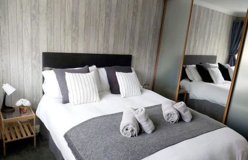 Croeso; Cosy and ideally located for mountains and beaches - Photo 24