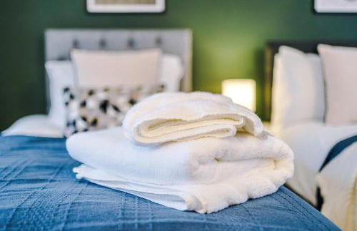 Stylish 4 Bedroom Home in Port Sunlight with 7 Beds Perfect for Business Bookings and Groups - Foto 59