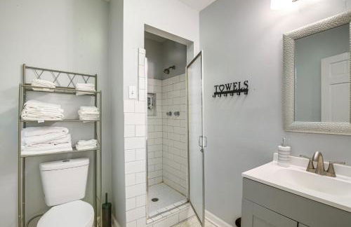 Walk to Graceland Spacious Memphis Home! - Foto 18