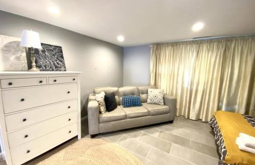 Tuscany 2900 - Classic Italian Style 3BR w Parking near Airport - Foto 49