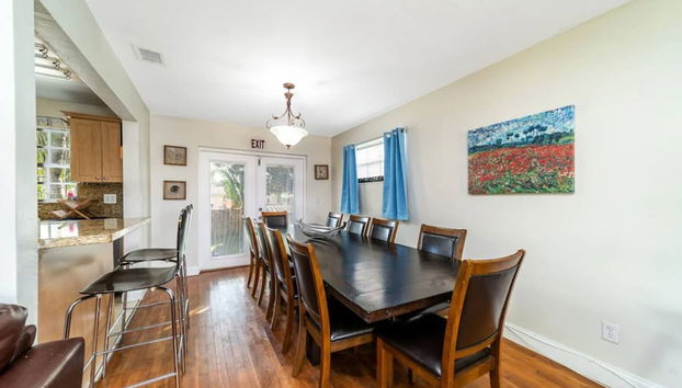 Stylish 2-story Home Pool - Foto 5, Habitación