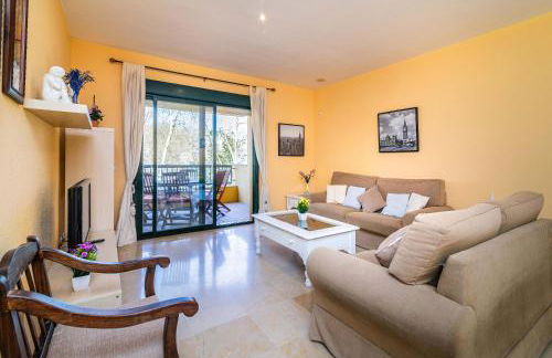 Spacious apartment in Marbella - Photo 1